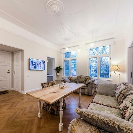 Modern History Apartment Ταλίν Εξωτερικό φωτογραφία