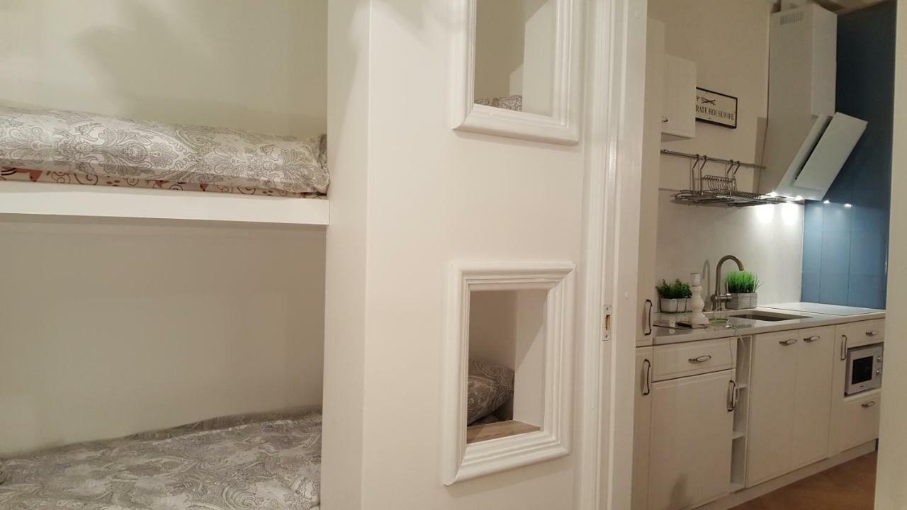 Modern History Apartment Ταλίν Εξωτερικό φωτογραφία