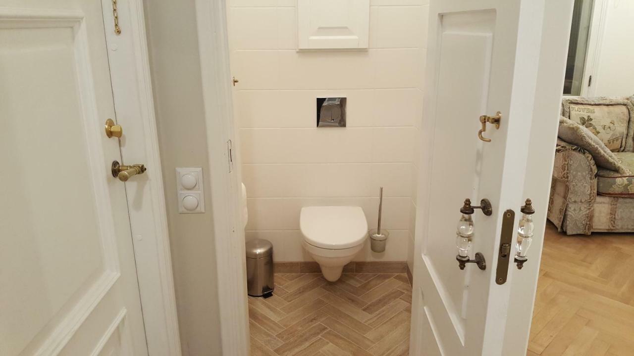 Modern History Apartment Ταλίν Εξωτερικό φωτογραφία