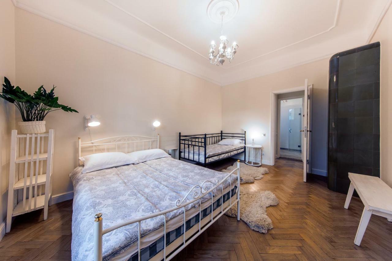 Modern History Apartment Ταλίν Εξωτερικό φωτογραφία