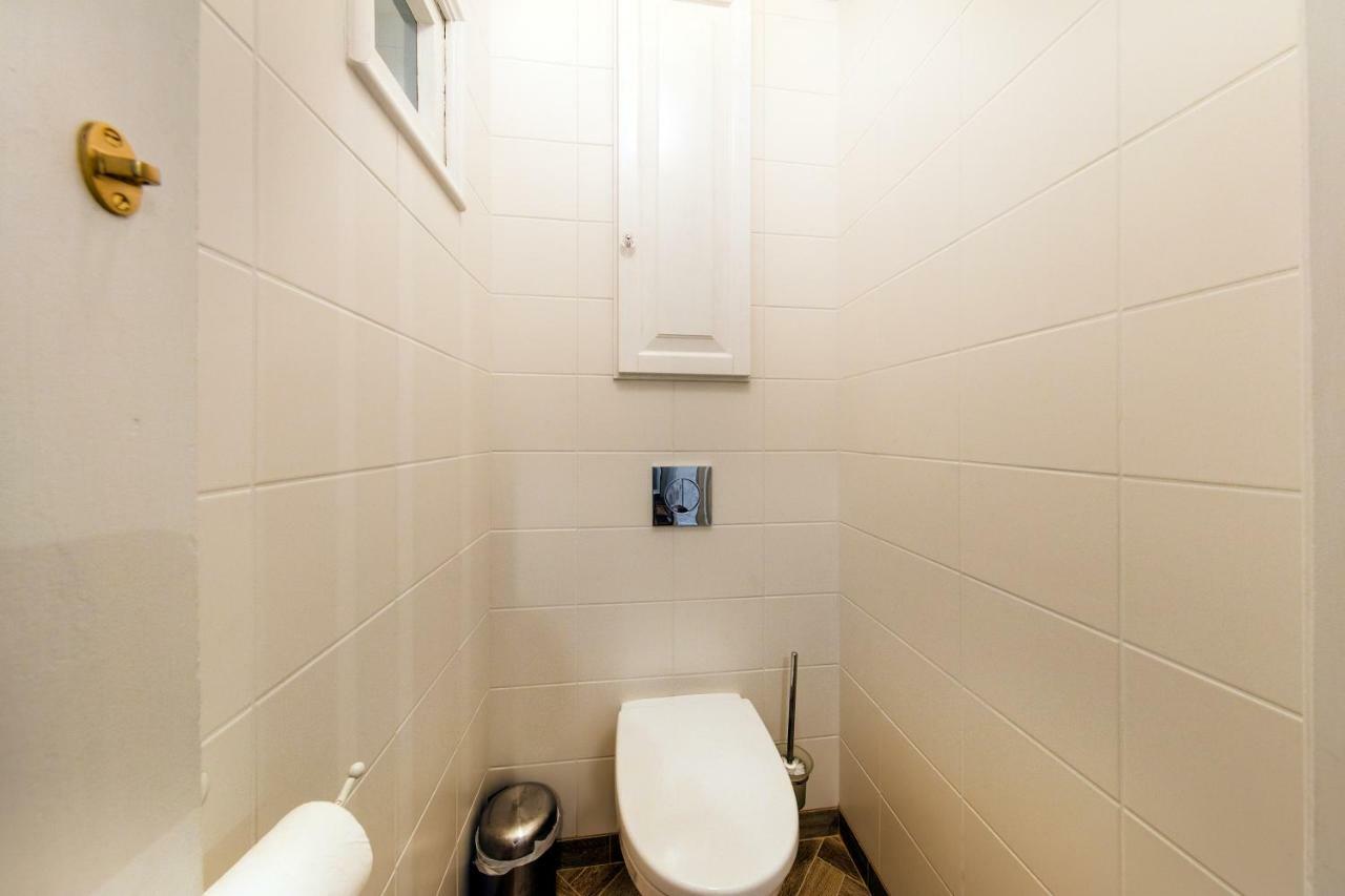 Modern History Apartment Ταλίν Εξωτερικό φωτογραφία