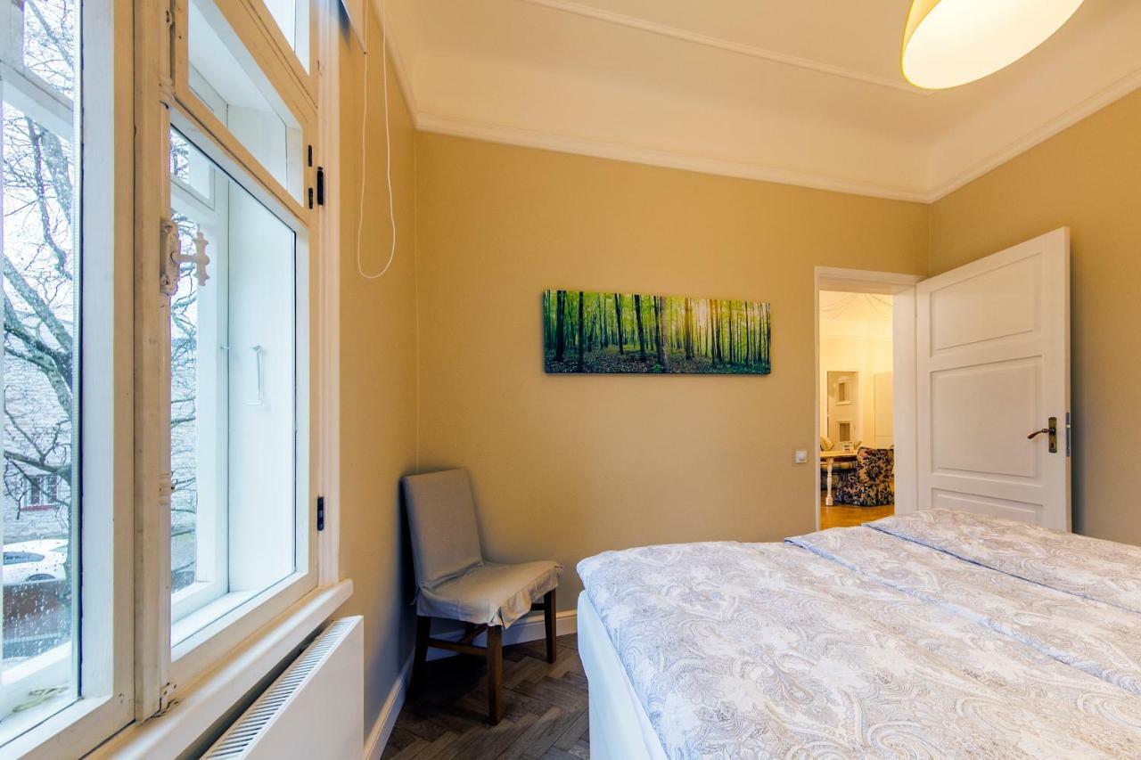 Modern History Apartment Ταλίν Εξωτερικό φωτογραφία