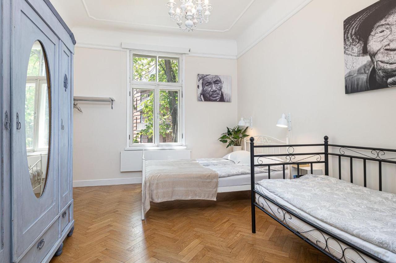 Modern History Apartment Ταλίν Εξωτερικό φωτογραφία